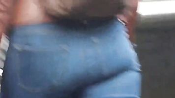 Huge booty butt in the park