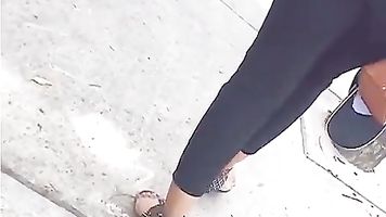 huge butt housewife in nigga jeans pt 1
