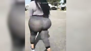 J love big booty walk